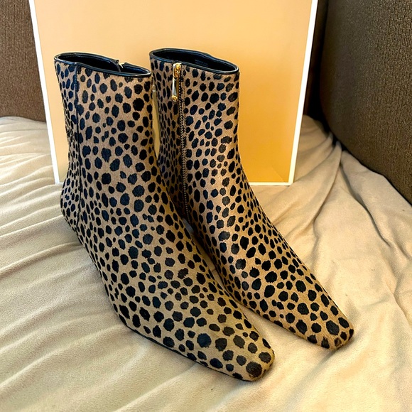 Michael Kors Kitten Bootie- Cheetah Print- Size 7-NEW - Picture 1 of 7